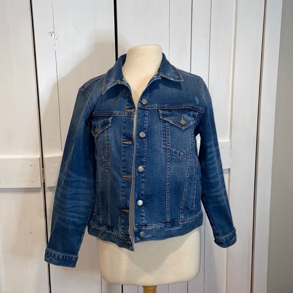 LOFT Jackets & Blazers - NWOT Loft Mid Wash Cropped Jean Jacket